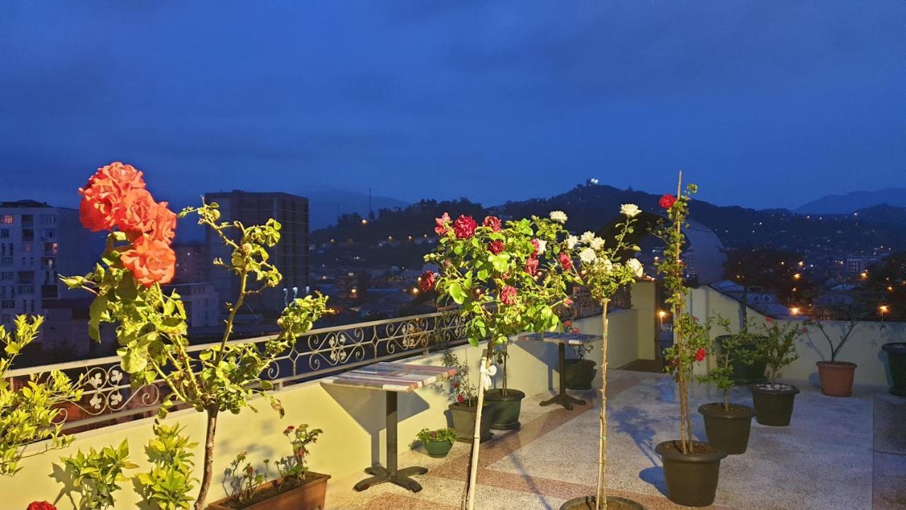 Marani Hotel バトゥーミ エクステリア 写真