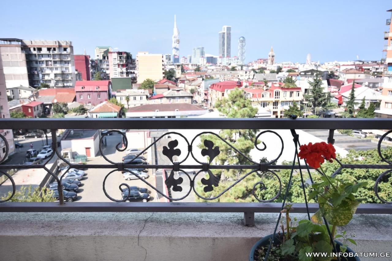 Marani Hotel バトゥーミ エクステリア 写真