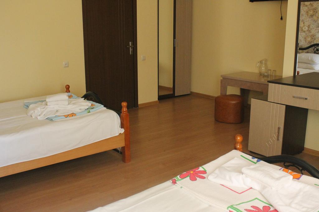 Marani Hotel バトゥーミ エクステリア 写真