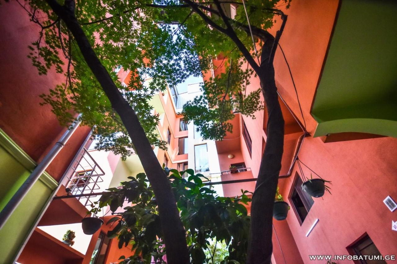 Marani Hotel バトゥーミ エクステリア 写真